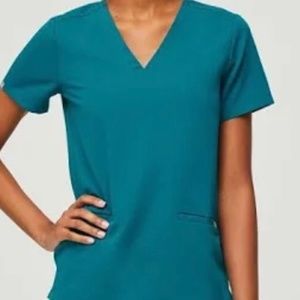 NWT Figs scrubs Casma Top Pacific Blue Large